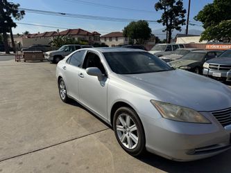 Lexus ES 350 Silver 4-Door Sedan