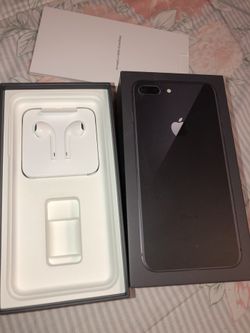 iPhone 8 Plus cricket brand new reason for selling it I upgraded