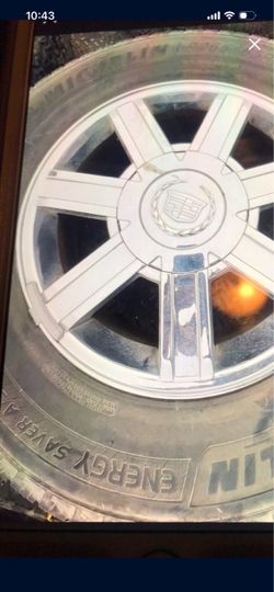 4 llantas y rines Michelin medida 17 para Cadillac Escalade del 2007 al 2014 cómo nuevas