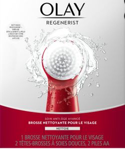 Olay Regenerist Face Cleansing Device Tool and 2 Brush Heads