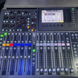 Behringer X32 Compact 40-channel Digital Mixer