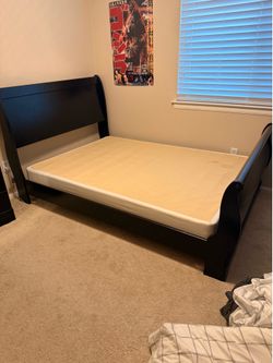 Full size bed