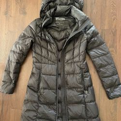 Woman’s Michael Kors Ultra Lightweight Jacket Hood Packable Down, Size XS