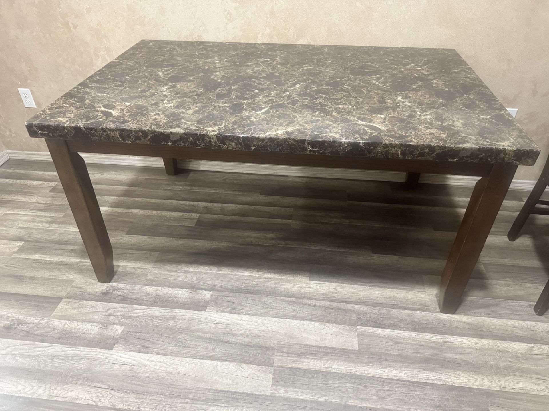 Dinning Table