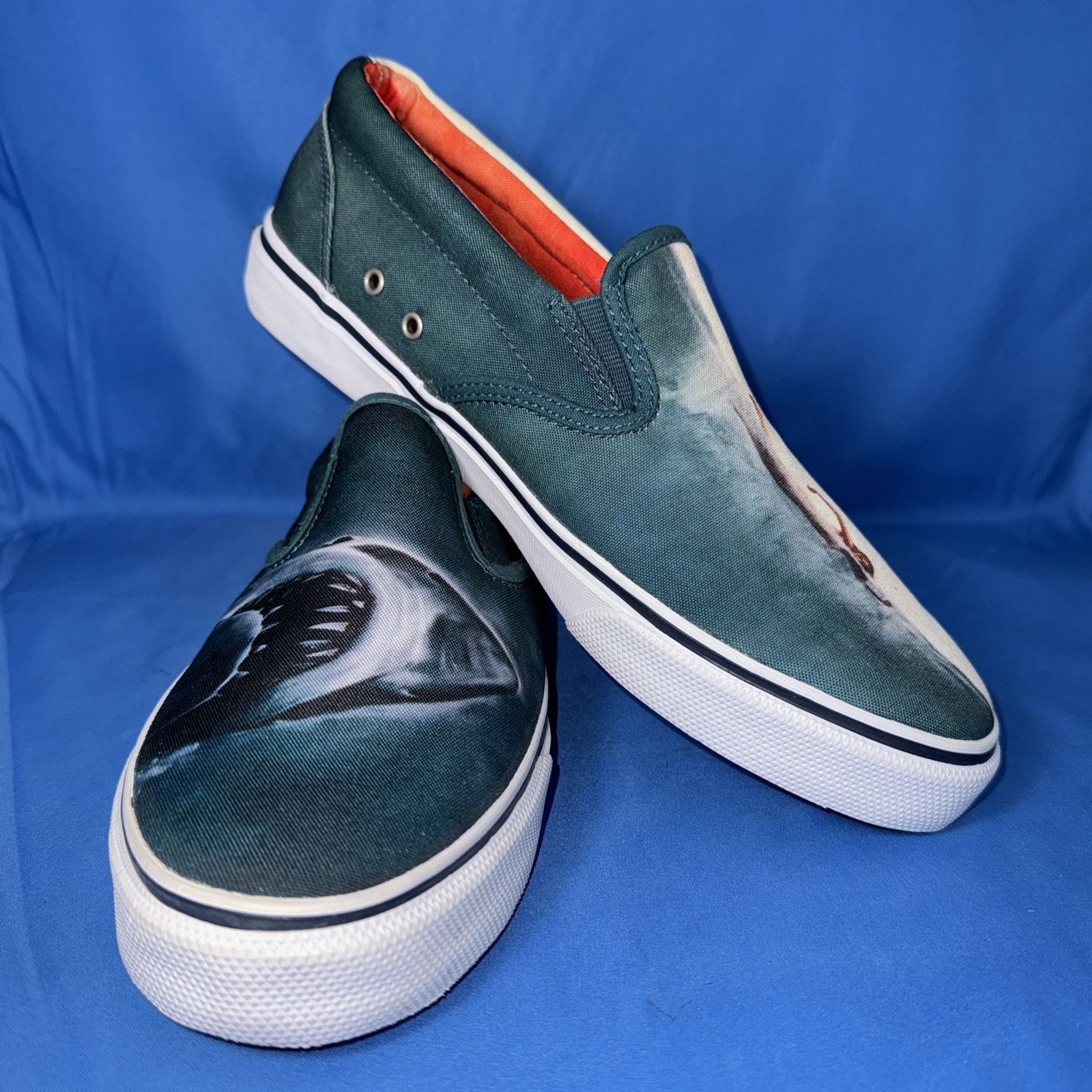 Size 9 Sperry Limited Edition Jaws Collection 