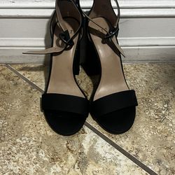 Black Block Heel. Size 7 1/2