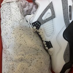 AIR JORDAN 4 RETRO
