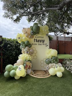 Balloon Garland - Gender Reveal