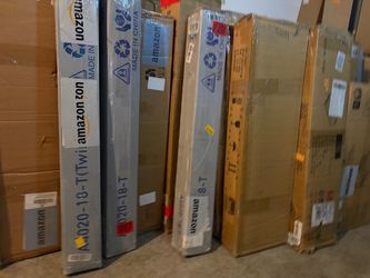 Twin metal bed frames 6” H in box. Russell/Boulder area.