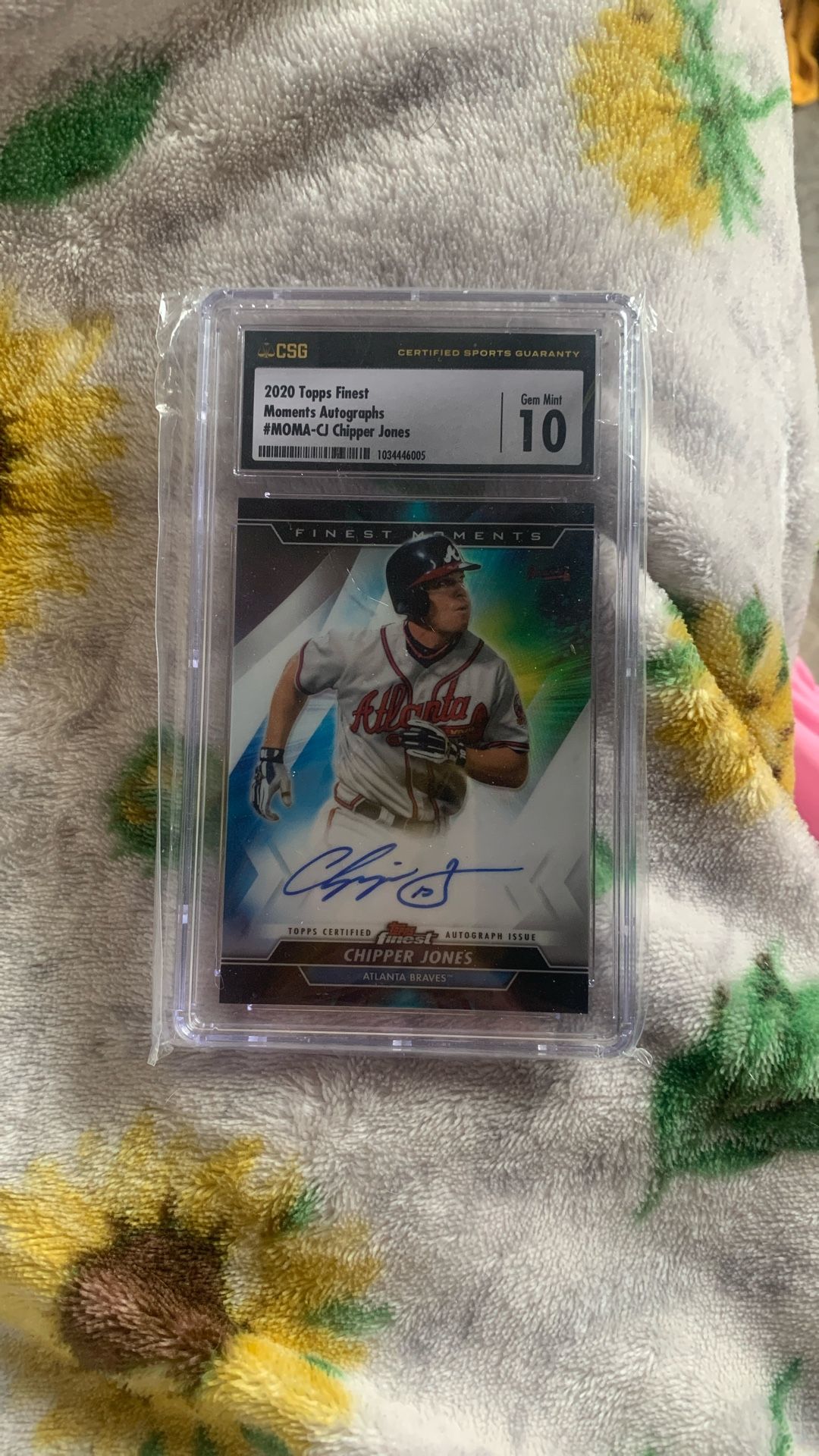 Chipper Jones Autographed MLB Trading Card