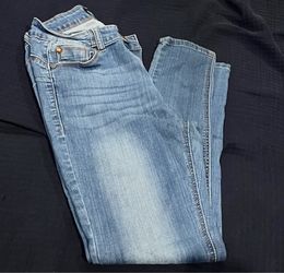 Junior jeans size 9