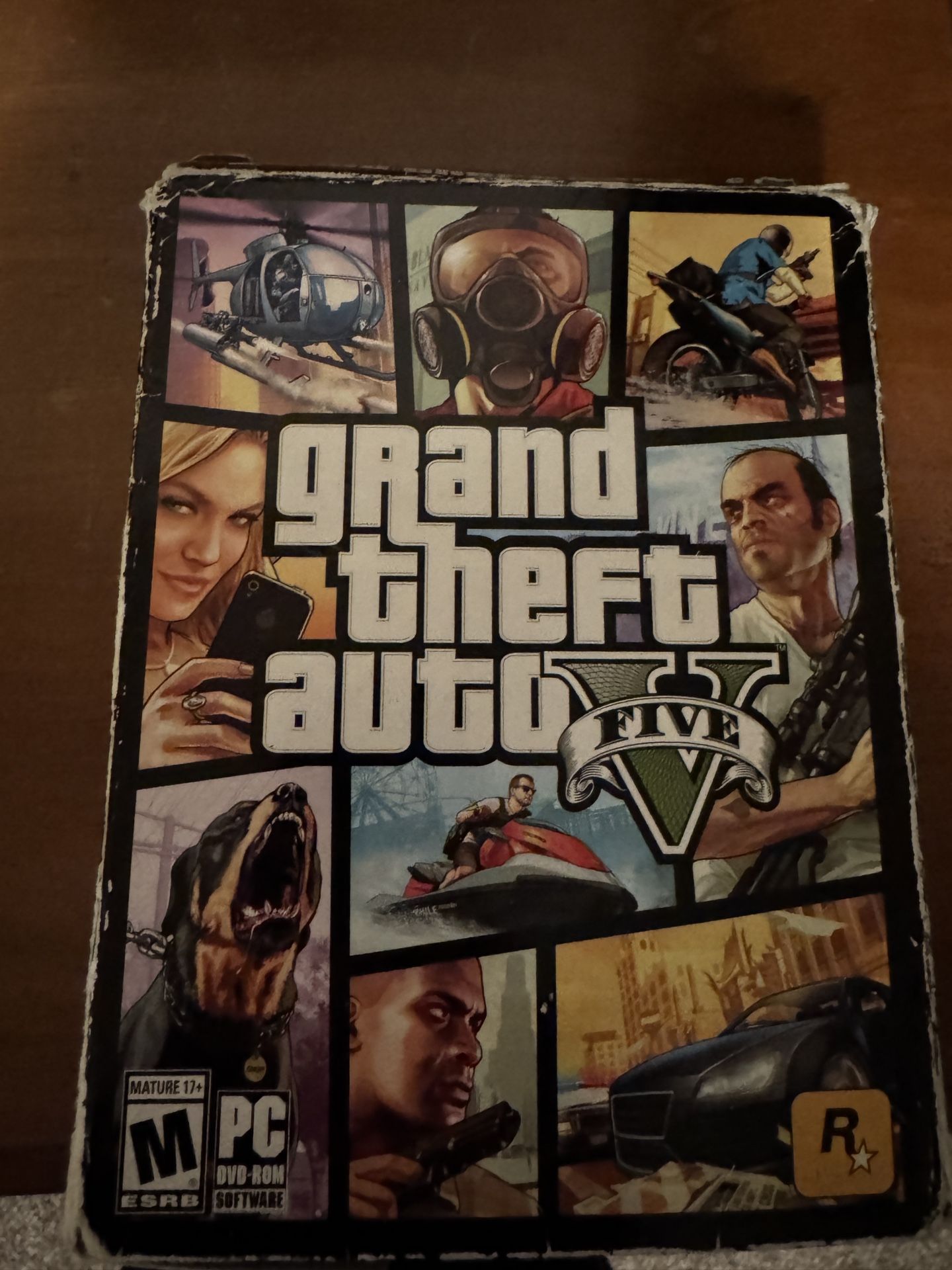Grand theft Auto 5. Seven Disc Collection Set.