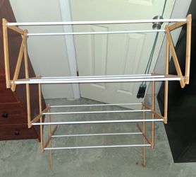 Clothes drying rack