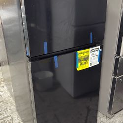 Top Freezer Refrigerator 