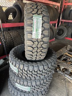 35x12.50R17
