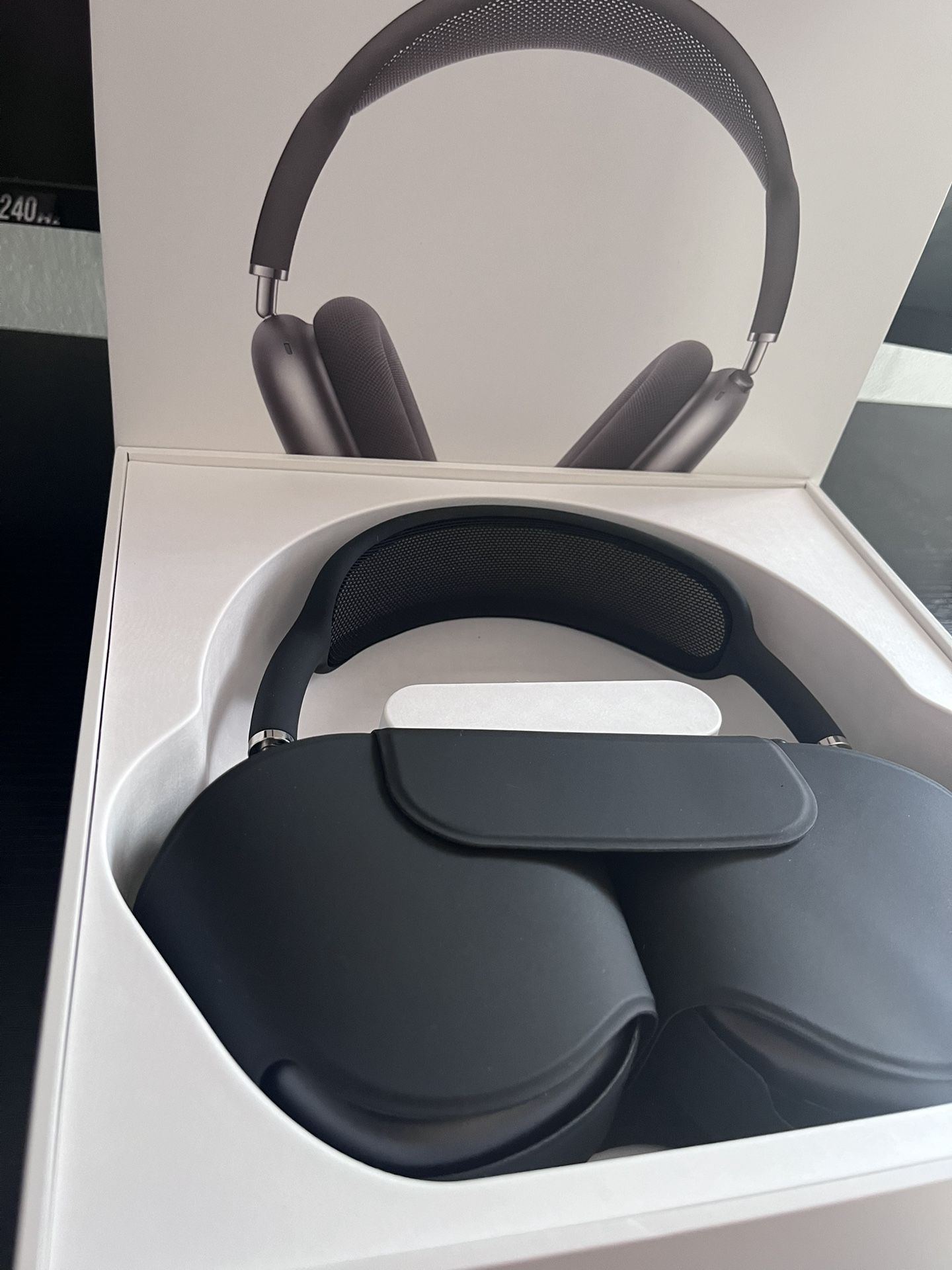 Authentic Airpod Maxes
