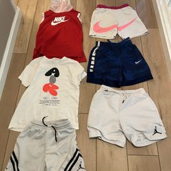 Nike boys Medium 