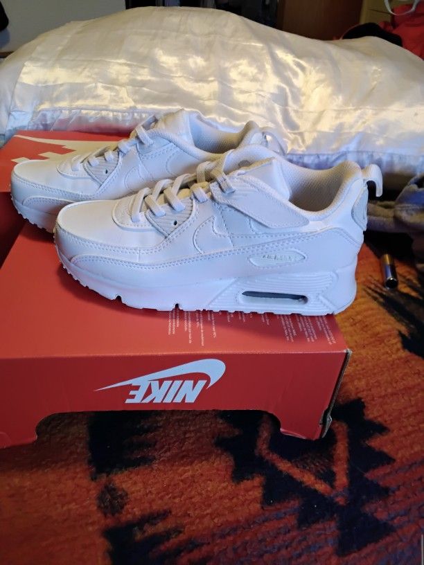 Nike Air Max 90 Easy On Youth Size 2½