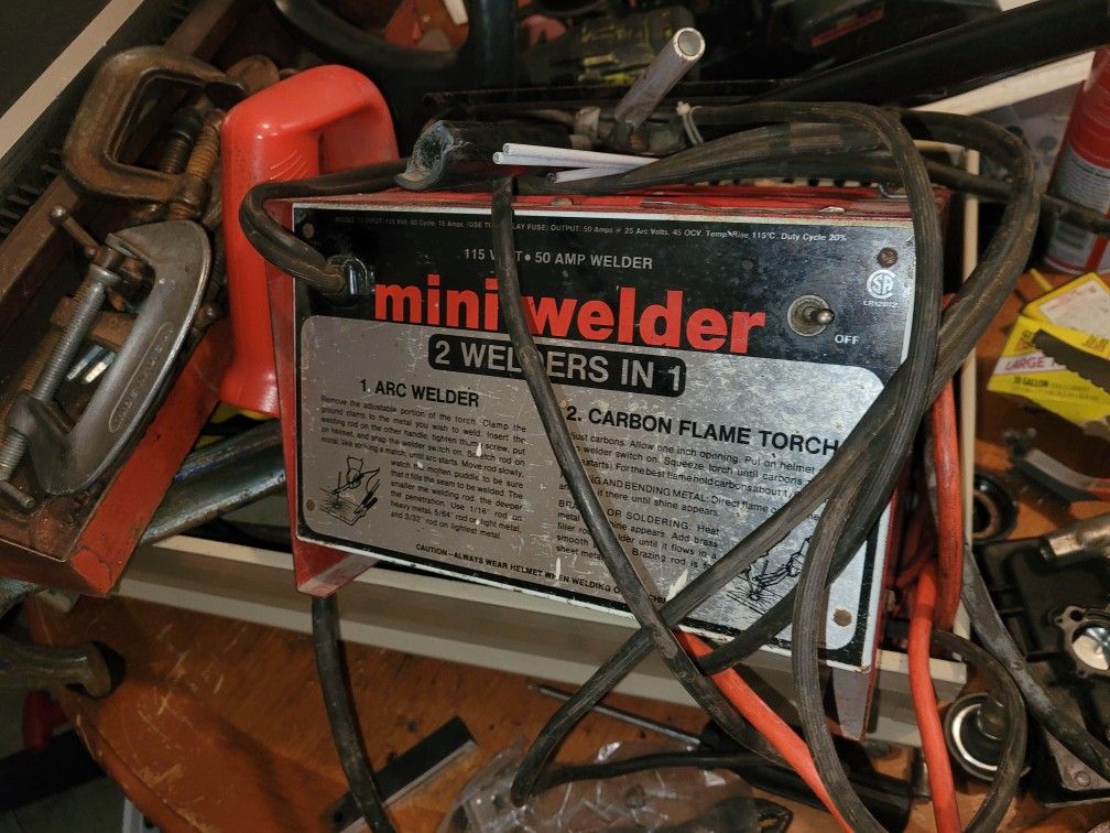 mini welder 2 welders in one . comes with helmet