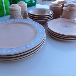 SouthWest Japan DishSet 