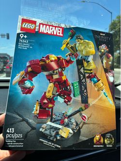 Marvel Epic Battle: Hulkbuster vs. The Hulk Lego set NEW!