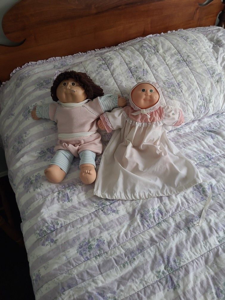 Cabbage patch dolls
