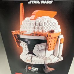 LEGO Star Wars Clone Commander Cody Helmet Model Set