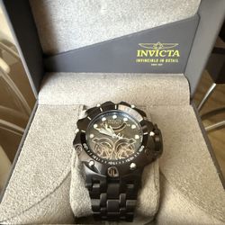 Invicta Men's Watch - Reserve Venom MOP Dial