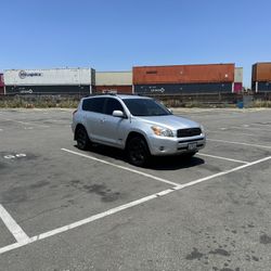 Toyota RAV4 Limited 2008