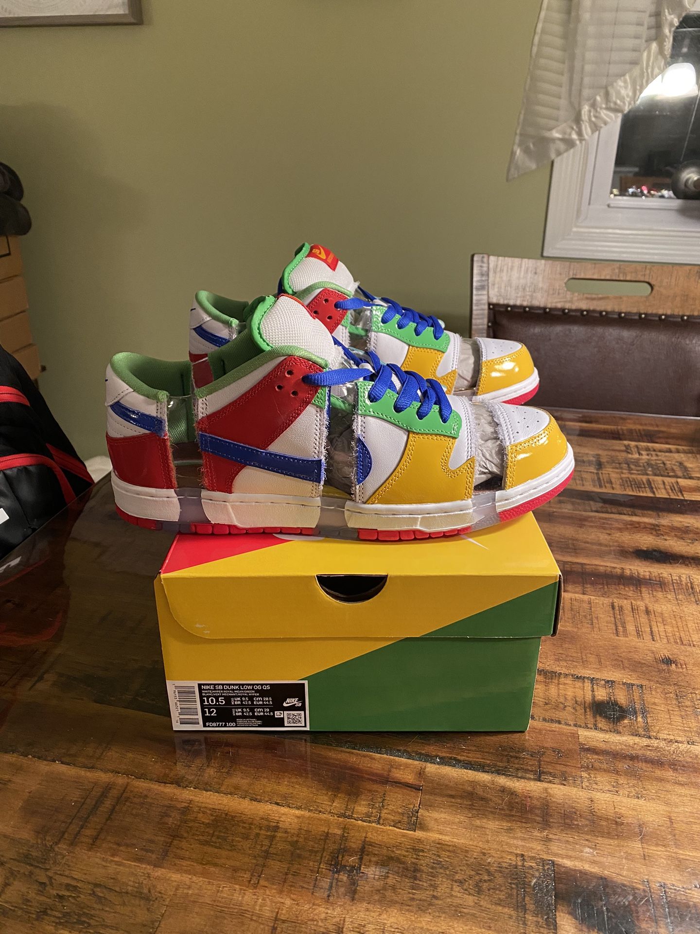 NIKE SB DUNK LOW SIZE