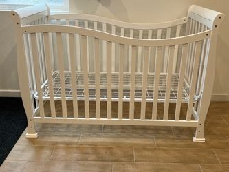 Baby crib
