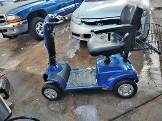 Golden companion gc240 very lightly used no front basket no rear view mirrors