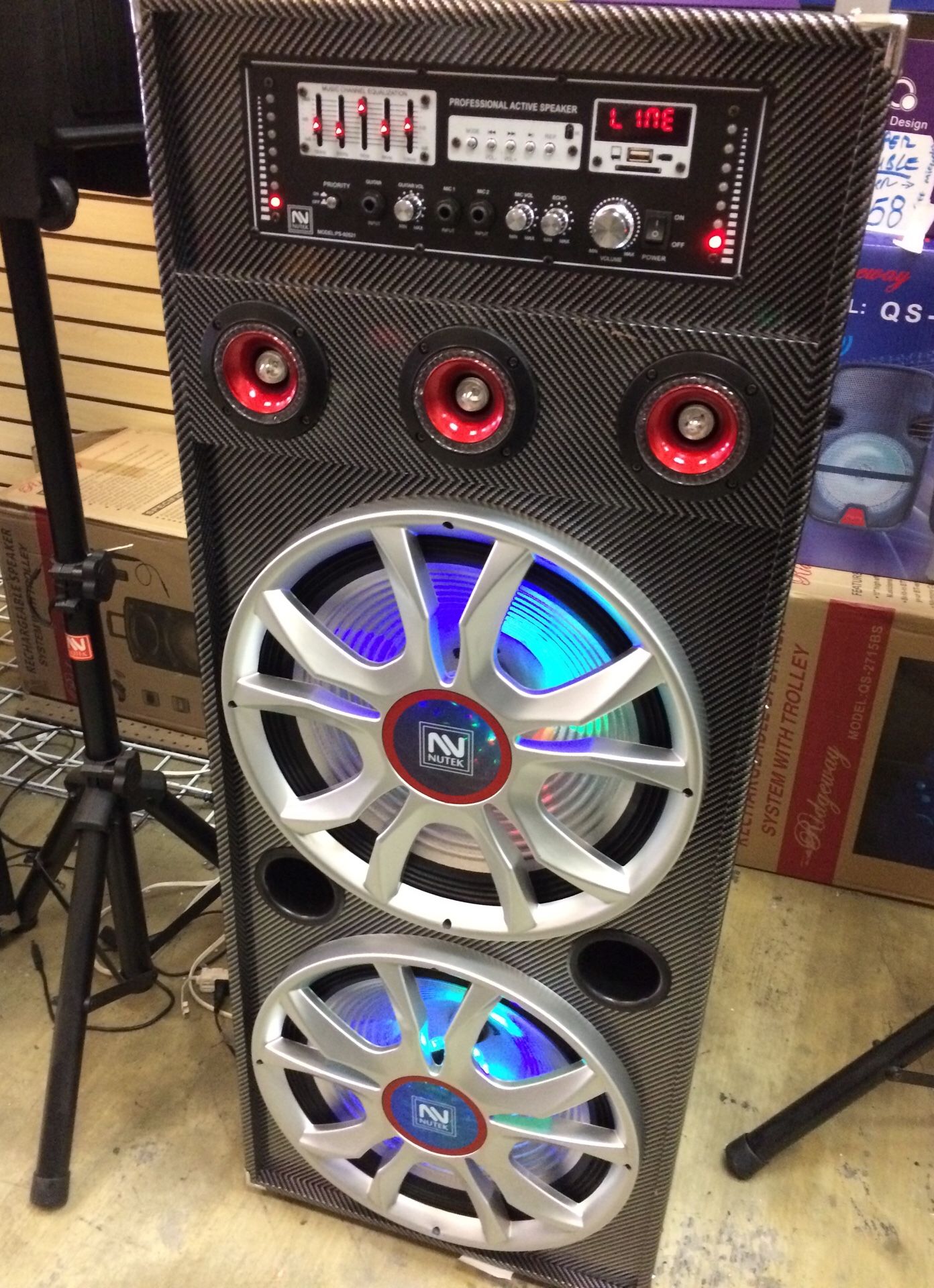 Super mega powerful DJ wireless Bluetooth speaker with two 15 inch