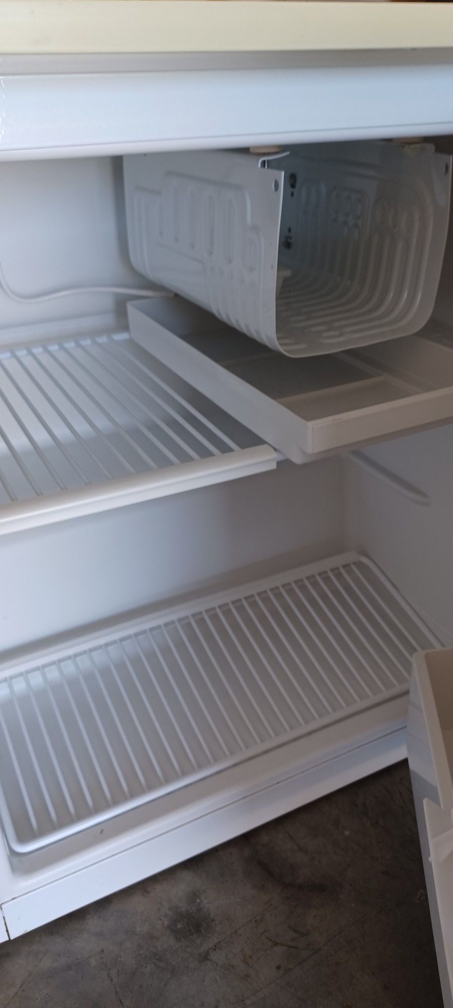 Haier Small Dorm Refrigerator for Sale in Concord Farr, TN OfferUp