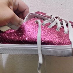 Saint Laurent Paris Pink Glitter "Court Classic" Low-Top Sneakers
Brand: Saint Laurent Paris (YSL)
Model: Court Classic SL/06
Size: EU 37 (Fits approx