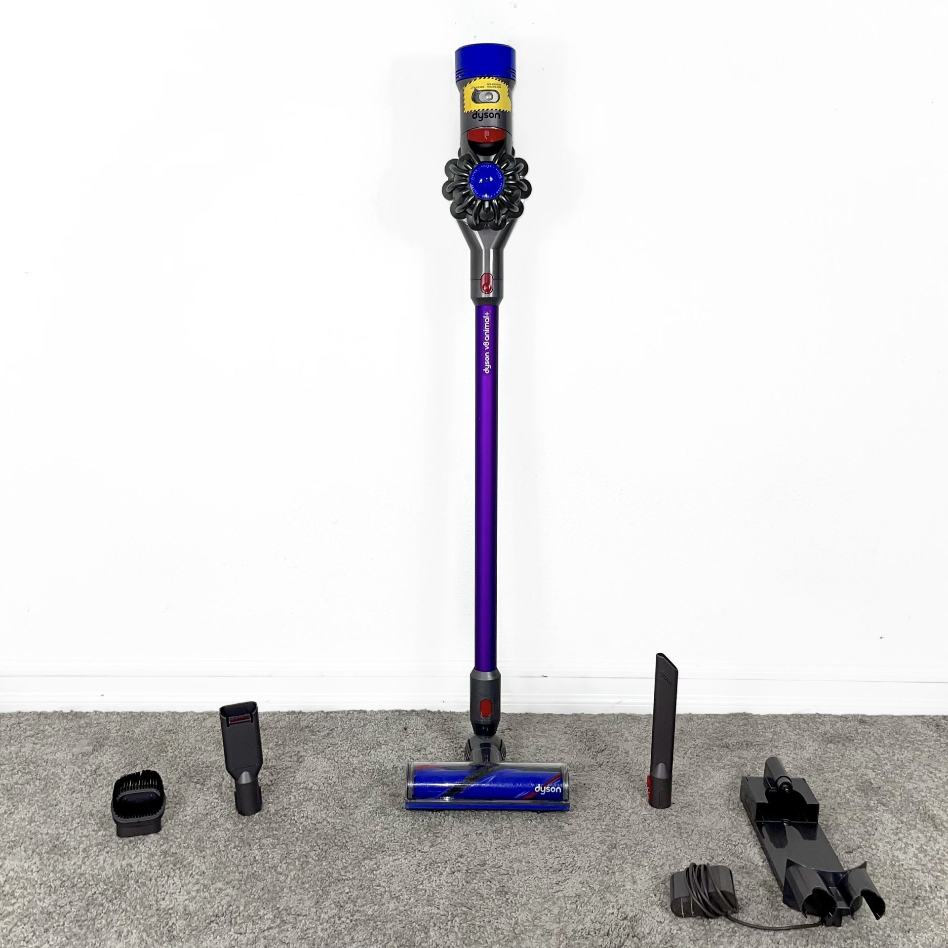 Dyson V8 Animal Handheld Stick Cordless Vacuum Cleaner w/ attachments