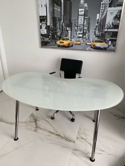 Modern Desk