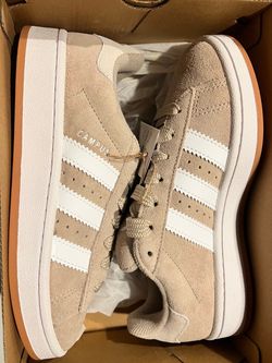 Youth size 5 adidas samba