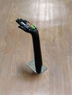 Held Out Hand 16" Accessories / Ring Stand Mannequin Statue Chrome Base
