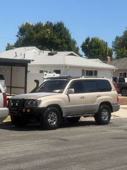 1999 Lexus lx 470. Runs and drive like new