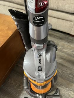 DYSON upright Vacuum Cleaner; Corded