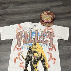 Valley Shirts All Sizes (130 Outfit, 70 Hats, 80 Shirts ) No Trades 