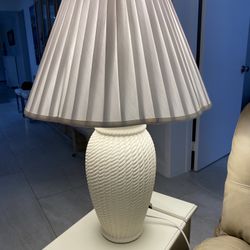 Lamp Sturdy white Like New