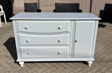 3 Drawer Dresser with Side Cabinet with Shelf
