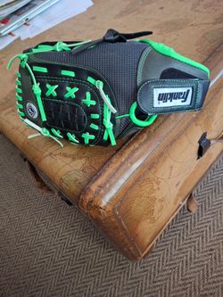 Youth Franklin 11.0 field ball glove