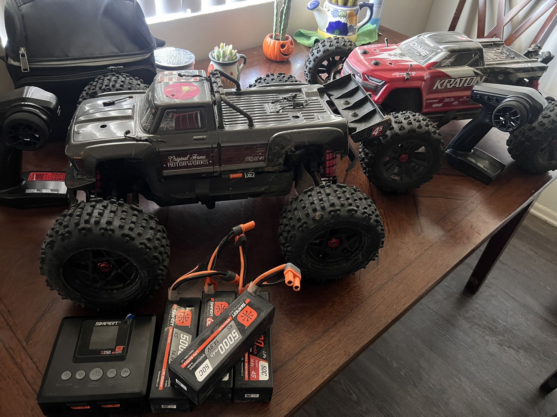 Arrma Outcast 4s & Arma Kraton 4s 