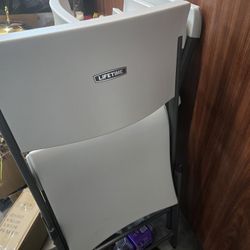 costco lifetime chairs 6 qty almost new