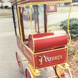 Money Maker!  REDUCED  Way Below What I Wanted! Popcorn Machine - Carriage Type
