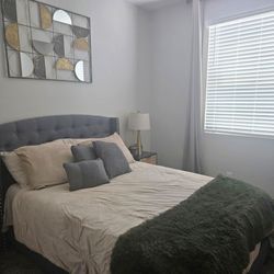 Modern Bedroom Set – Bed Frame, Double Mattress, Nightstands, Lamps, Wall Art & Accent Chair