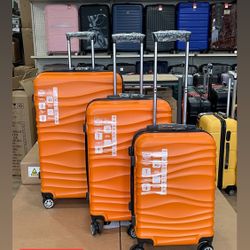 New 3 Piece Hardside Luggage Set